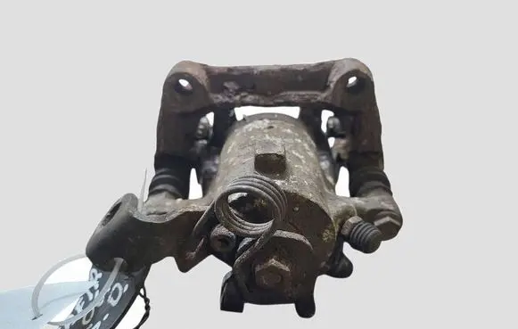 Opel Zafira B Rear brake caliper