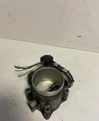 Volvo XC90 Throttle valve 30711553 04W135