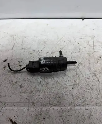 BMW 1 F20 F21 Windscreen/windshield washer pump 7310147 20121221