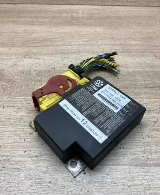 Volkswagen PASSAT B6 Airbag control unit/module 3C0909605M WithPlug