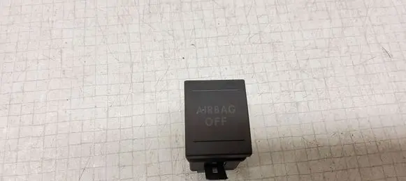 Volkswagen Polo IV 9N3 Passenger airbag on/off switch 6Q0919235A