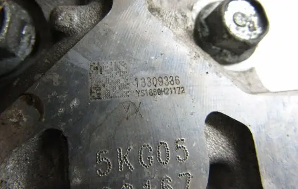 Opel Insignia A Power steering pump 13309336