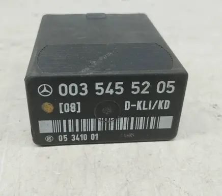 Mercedes-Benz E W124 Other relay 0035455205 A0035455205