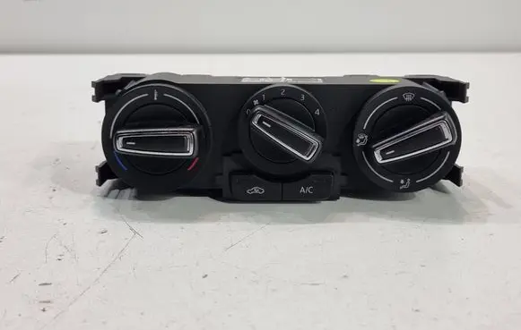 Seat Ibiza IV (6J,6P) Climate control unit 6P0820045F