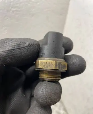 Coolant temperature sensor