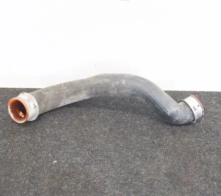 Mercedes-Benz C W204 Engine coolant pipe/hose A2045011582