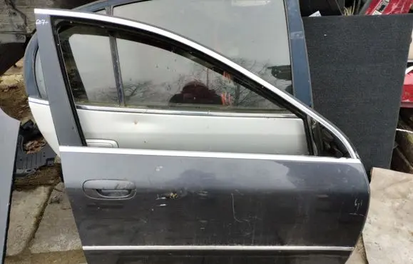 Peugeot 607 Front door 901092
