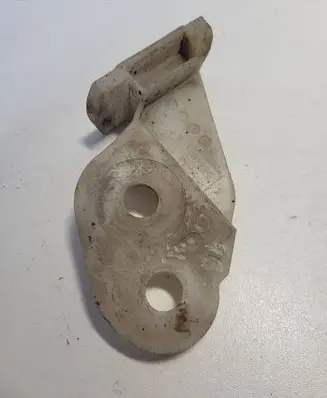 BMW 3 E46 Front bumper mounting bracket 8195296