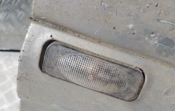 Opel Omega B2 Front fender indicator light