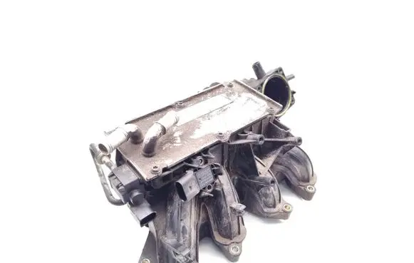Volkswagen Golf VI Intake manifold 03F145749B 0261230267 03G906051D