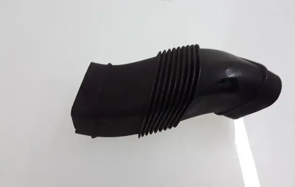 Volvo S60 Air intake hose/pipe 30671772