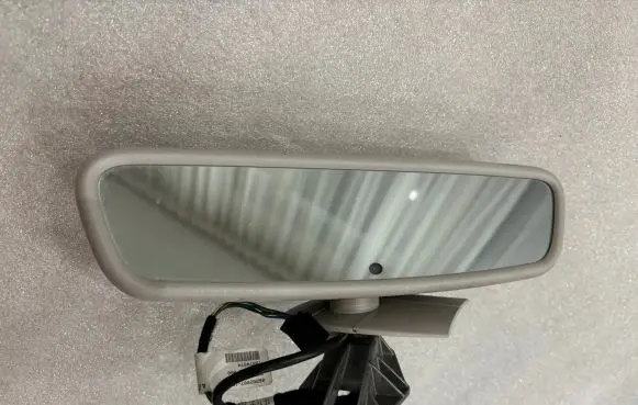 Mercedes-Benz E W211 Rear view mirror (interior) 2118104117 A2118104117