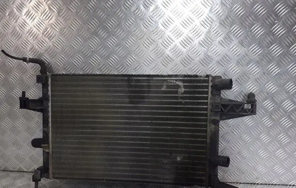 Opel Corsa C Coolant radiator