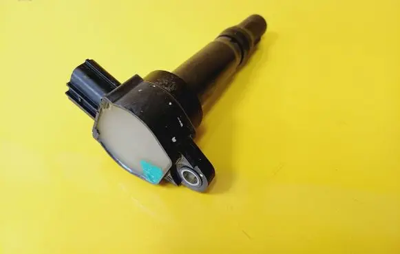 Mitsubishi Colt High voltage ignition coil MN195616