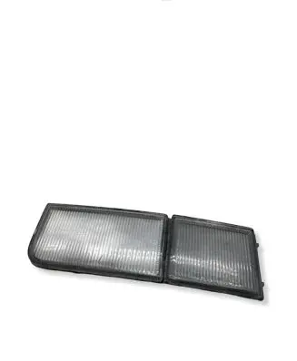 Volkswagen PASSAT B4 Front reflector 084411613LF