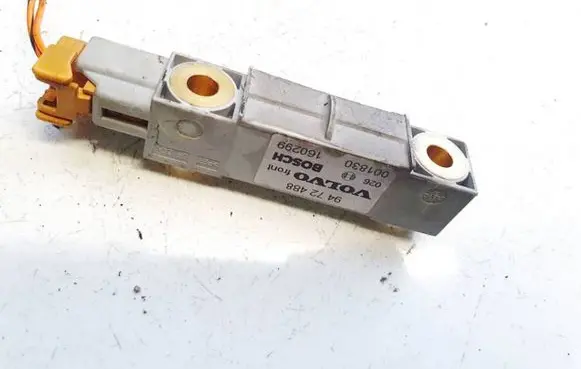 Volvo S80 Airbag deployment crash/impact sensor 9472488 0018310