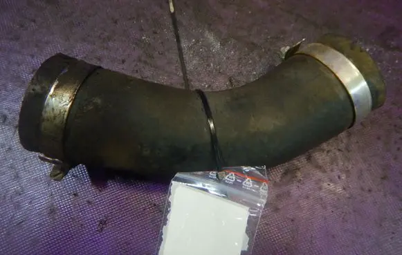 Mitsubishi Lancer VIII Intercooler hose/pipe