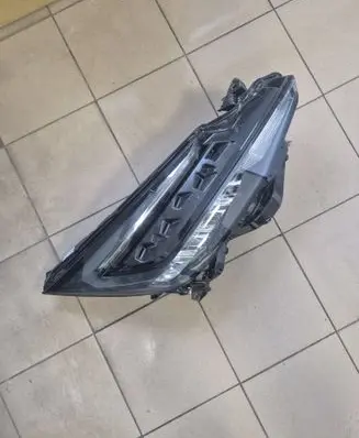 Toyota C-HR II Headlight/headlamp 81110F4220 81110F422000