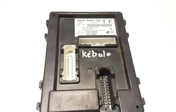 Nissan Juke I F15 Central body control module 284B11KA0A 116RAI000280 116RI000281