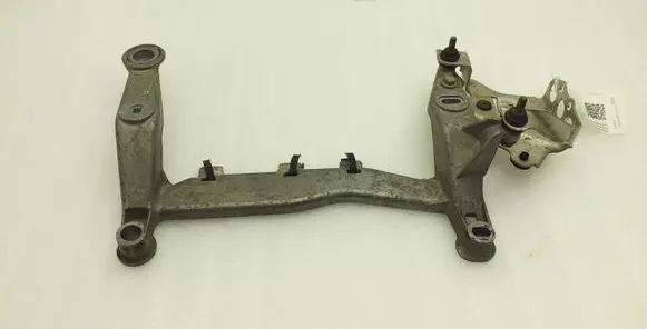 Porsche Cayenne (92A) Pneumatic air compressor holding bracket 15157400671
