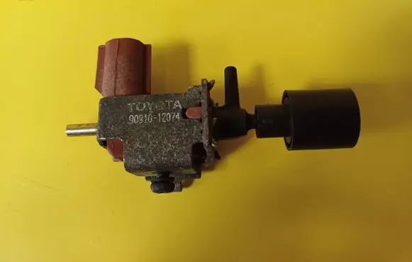 Toyota RAV 4 (XA10) Turbo solenoid valve 9091012074