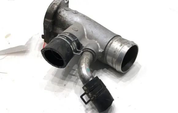Nissan Juke I F15 Intercooler hose/pipe