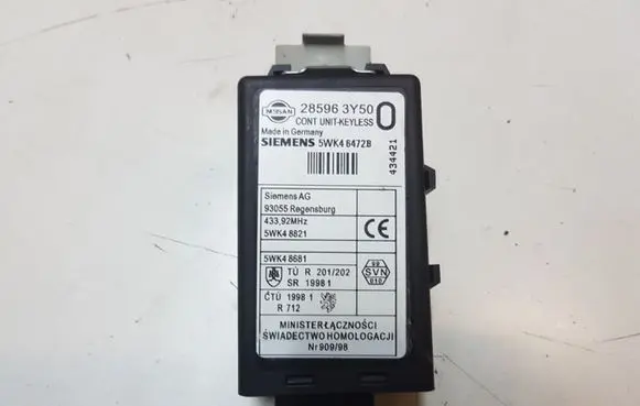 Nissan X-Trail T30 Door central lock control unit/module 285963Y50