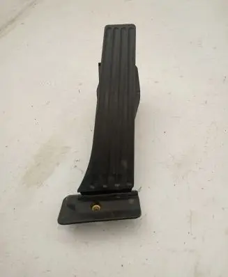BMW iX Accelerator throttle pedal 6889823