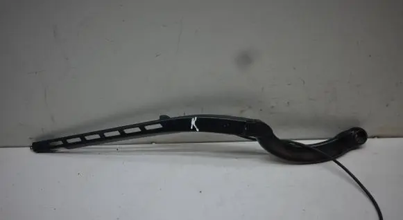 Front wiper blade arm