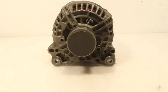 Volkswagen Golf V Generator/alternator 