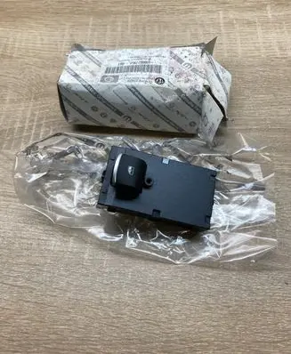 Alfa Romeo Giulia Electric window control switch 6000627954 6000627954001 01561092280
