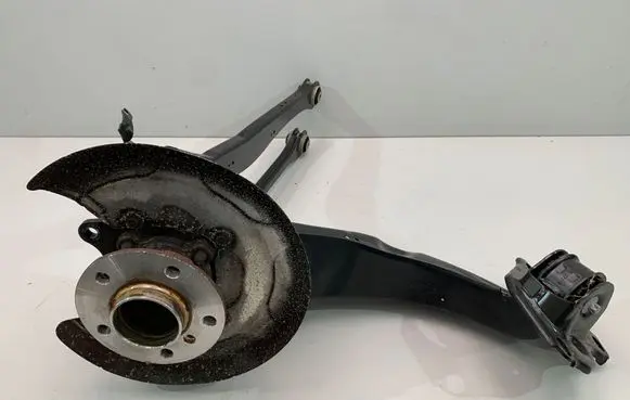 Mini One - Cooper F56 F55 Rear wheel hub spindle/knuckle 6851576