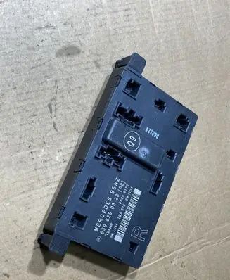 Mercedes-Benz Vito Viano W639 Door control unit/module 6398200026
