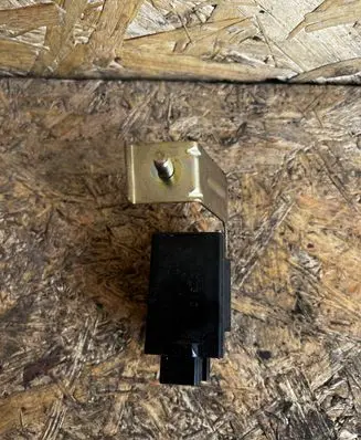 Subaru Forester SG Window wiper relay 
