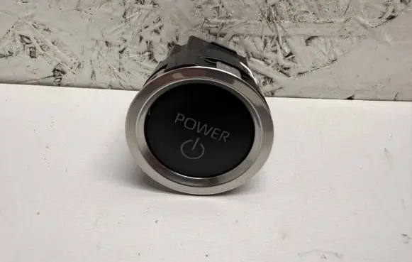 Toyota RAV 4 (XA50) Engine start stop button switch 