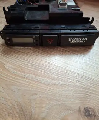 Suzuki Grand Vitara II Clock SDRA57
