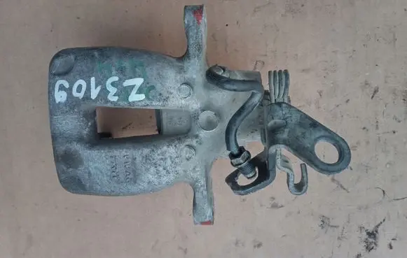 Skoda Octavia Mk2 (1Z) Rear brake caliper