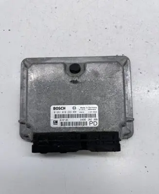 Opel Zafira A Engine control unit/module 24417169 0281010268
