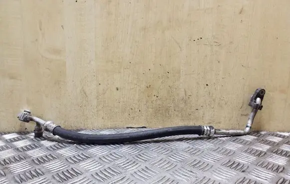 Subaru Legacy Air conditioning (A/C) pipe/hose