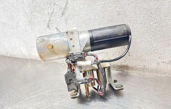 Saab 9-3 Ver1 Convertible roof hydraulic pump 5116546 9124199 SA3B99380119