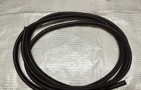 Audi A6 S6 C8 4K Front door rubber seal 11A837701A 2B13D6E