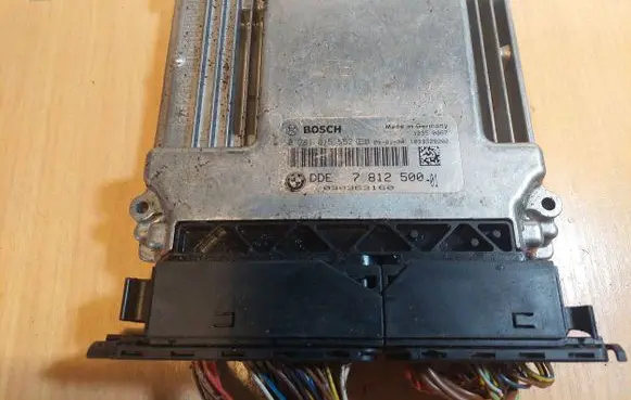 BMW 5 E60 E61 Engine control unit/module ECU 0281015552 7812500 030363160