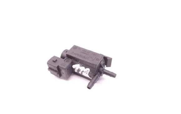 Volvo S60 Turbo solenoid valve 30611668 D112