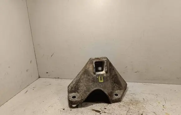 BMW 7 F01 F02 F03 F04 Engine mounting bracket 