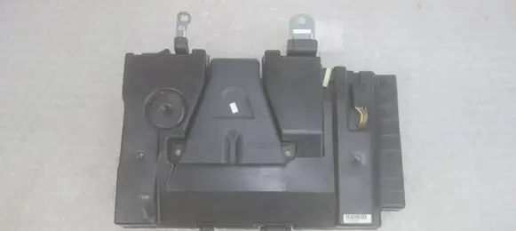 Land Rover Evoque I Subwoofer speaker 900475470006 07051220023AA BJ3218808EB