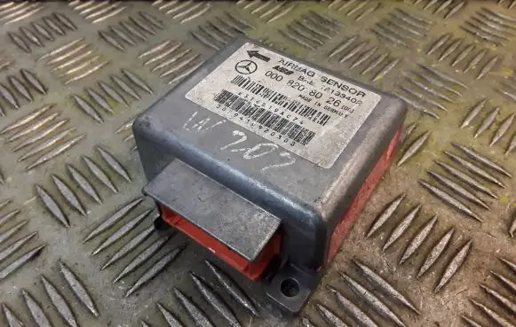 Mercedes-Benz C W202 Airbag control unit/module 0008208026