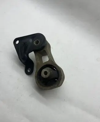 Ford B-MAX Engine mount bracket 8V516P082AD