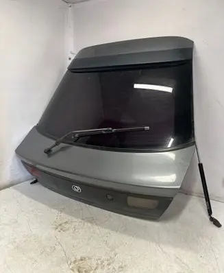 Mazda 323 Tailgate/trunk/boot lid