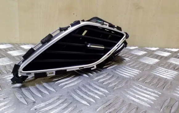 Dash center air vent grill