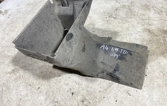 Audi A4 S4 B5 8D Air intake duct part